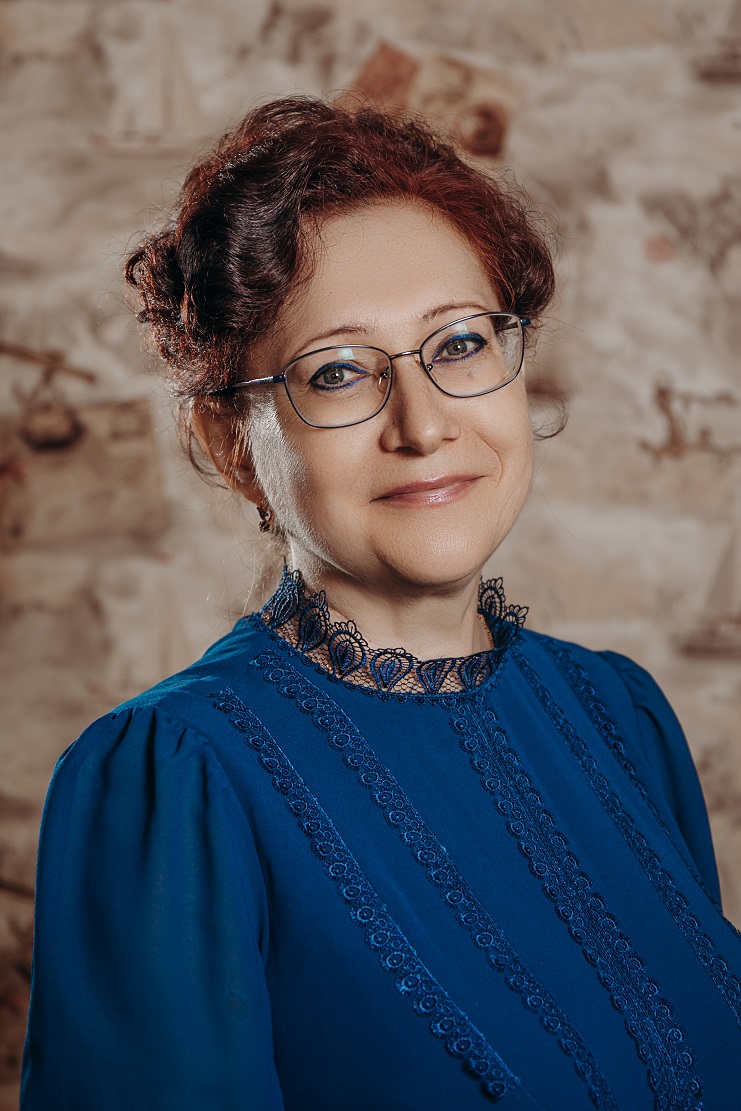 Антонова Марина Геннадьевна.